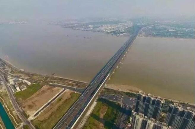 为什么要建钱江铁路新桥      杭州已经有钱江一桥到九桥了,为什么